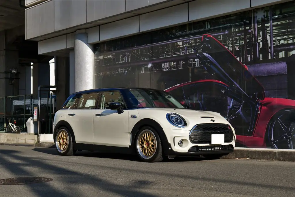 クラブマン 新型クラブマン JCWパッケージの新着オフィシャルフォト | MINI