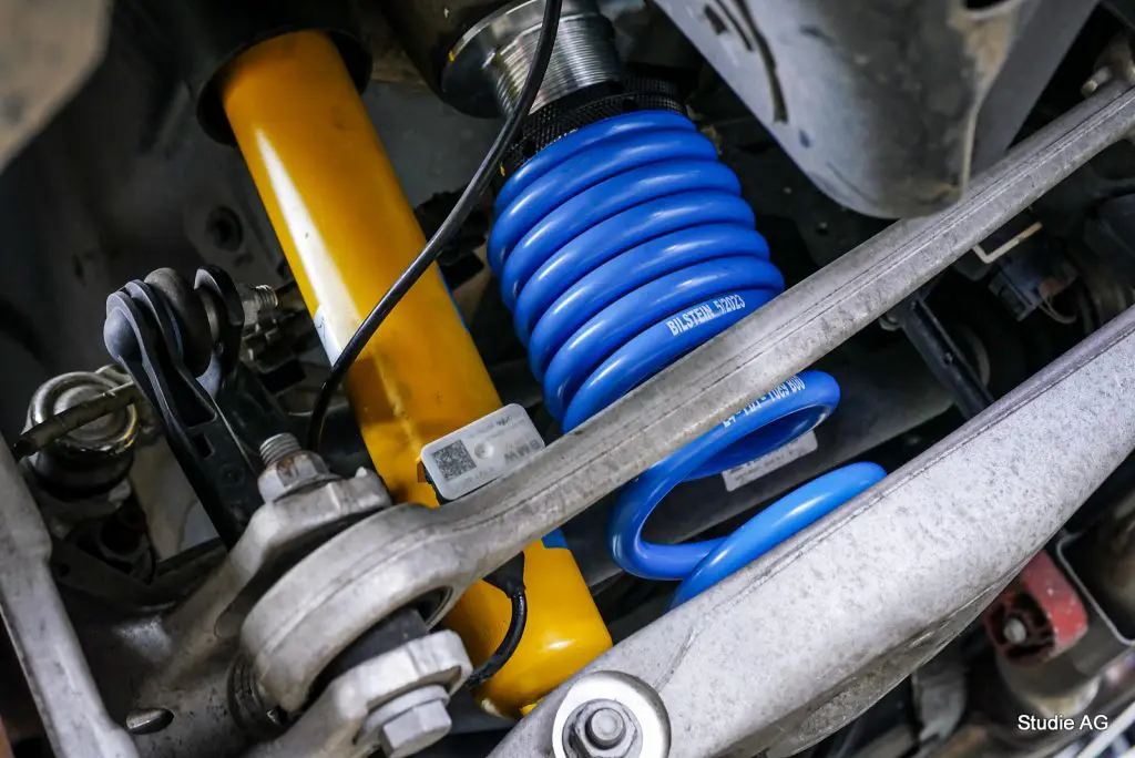 売れてるBILSTEIN！BMW F80M3に純正ダンパーコントロール対応の車高調
