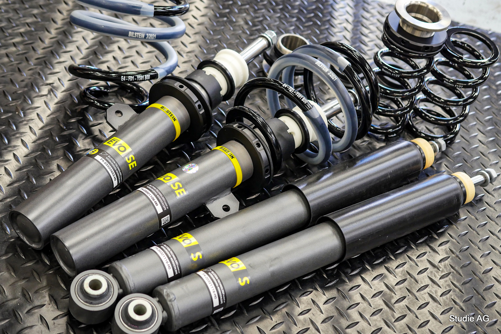 車内からBILSTEINをコントロール♪EVO SE車高調KITをBMW F40 M135ixへ