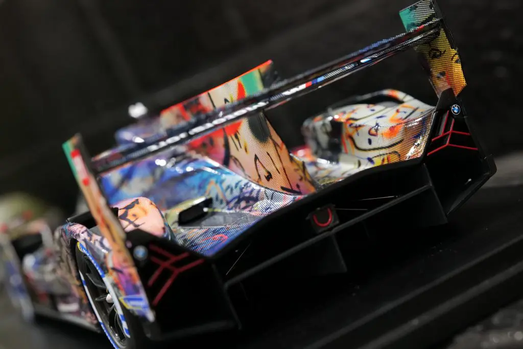 BMW Hybrid V8 Art Car 1/18スケールがスタディ横浜店に登場