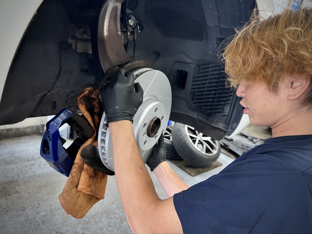 bmw_brakerotor_brakepad_bmw_studie_ag
