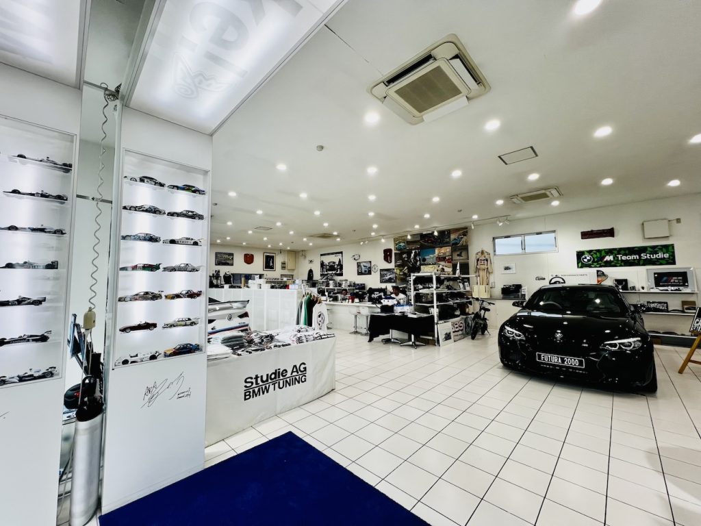 bmw_japan_studie_ag_tokyo_bmwshop
