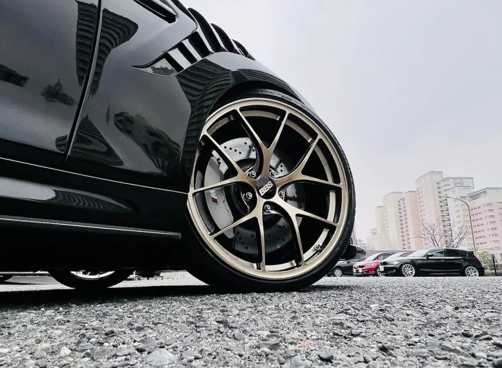 屈強なM2コンペティションッ！！！BBS RI-D前後異径サイズ