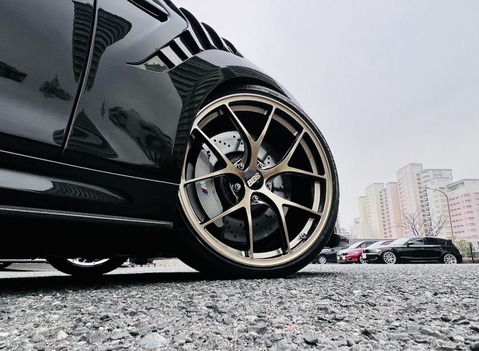 屈強なM2コンペティションッ！！！BBS RI-D前後異径サイズインストールしました(^^) | Studie[スタディ]