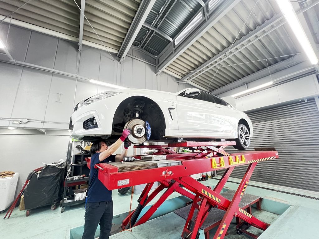 bmw_maintenance_bmw_arm_studie_ag