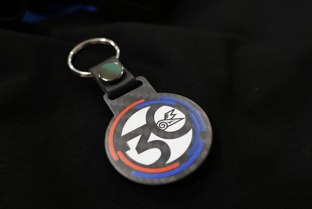 bmw_studie_30th_studie_carbon_keyholder_deff_012Studie AG_30th_key_
