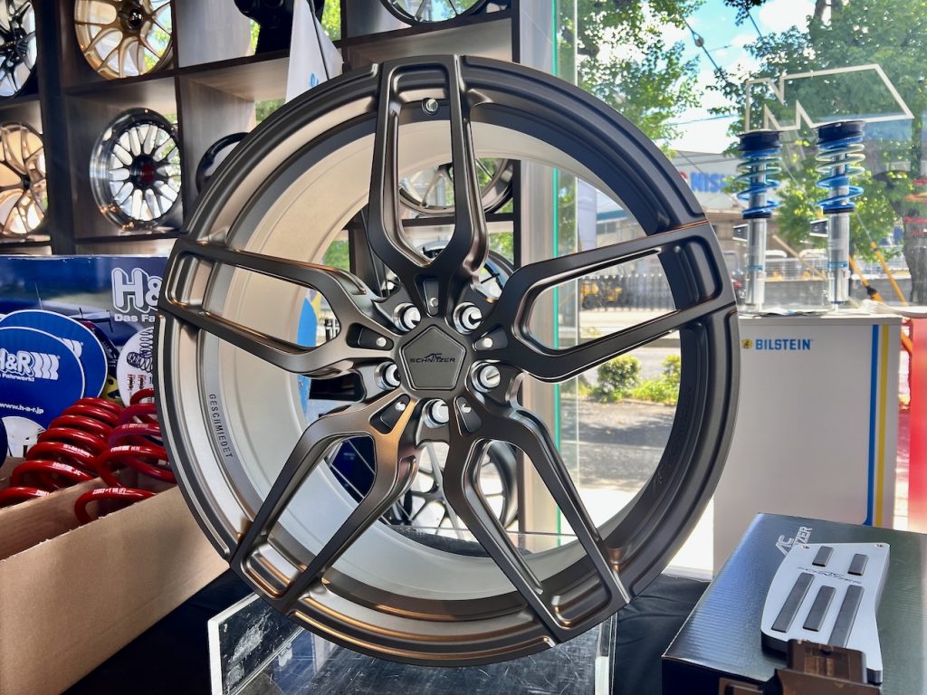 bmw_studie_ag_ac_schnitzer_wheel_ac4_forged_techgold_event_studie_kobe