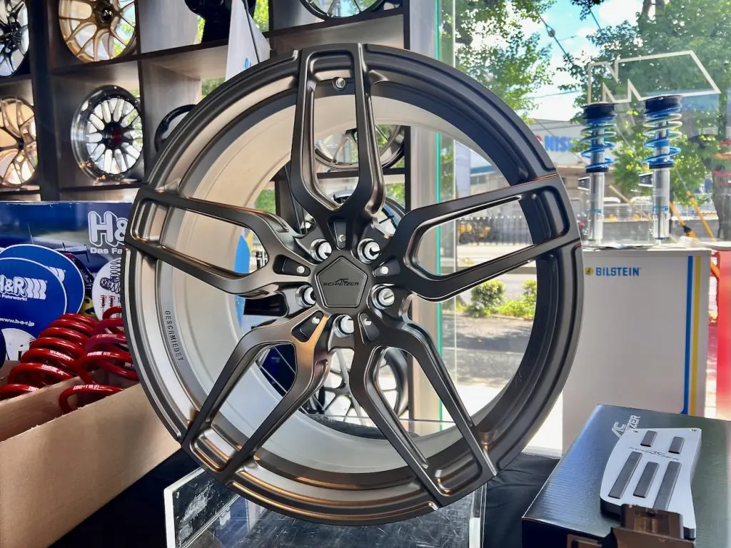 AC SCHNITZER ATIWE ステアリング 〖高橋〗 AC SCHNITZER ATIWE ステアリング 〖高橋様専用〗 - メルカリ