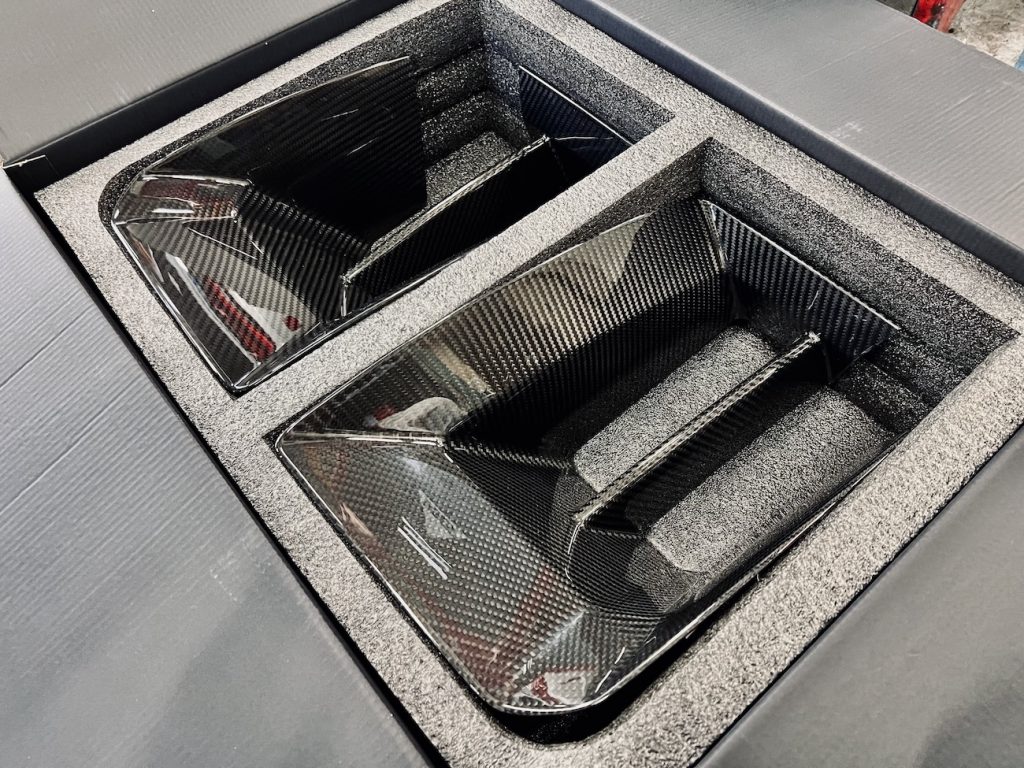 bmw_studie_ag_bmw_tuning_indiv_carbon_g87m2_I