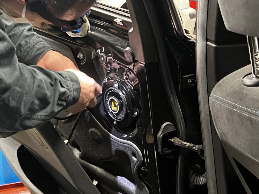 bmw_studie_ag_kicker_speaker_bmw_iMG_4541.jpg