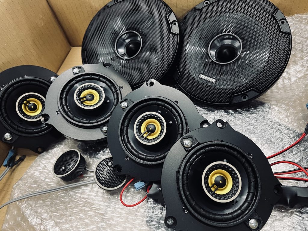 bmw_studie_ag_kicker_speaker_bmw_iMG_4541.jpg