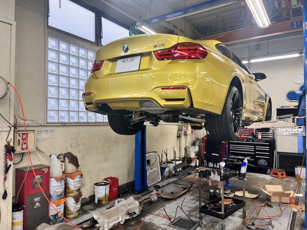 bmw_studie_f82m4_cluch_bmw_maintenance_