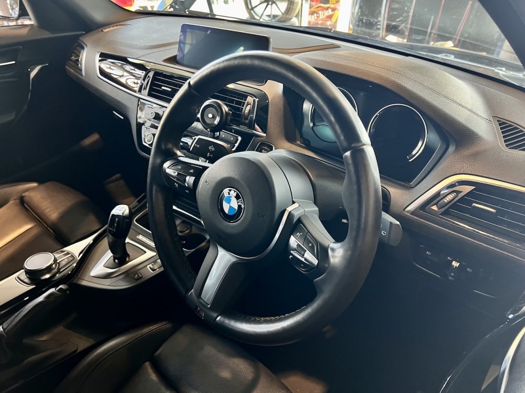 bmw_studie_kobe_studie_carsales_f20_118d_edition_shadow