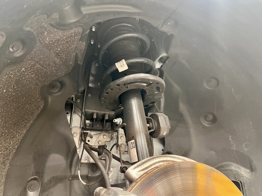 bmw_suspention_kw_v3_bmw_g2_bmw_studie_ag_yokohama_