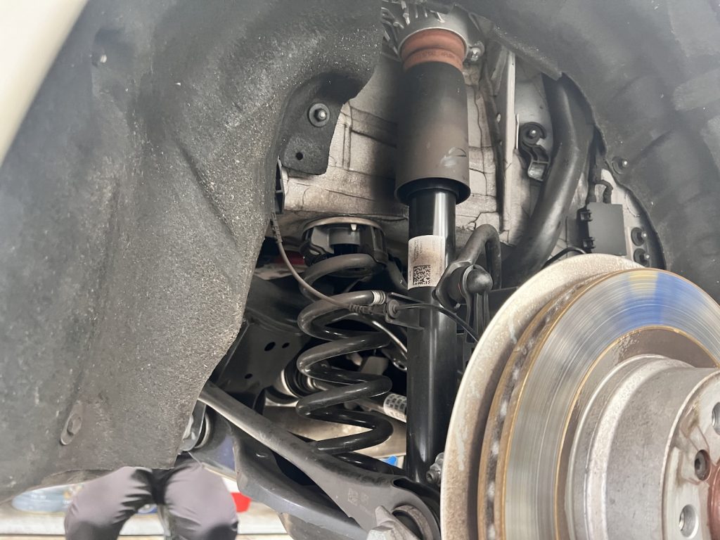 bmw_suspention_kw_v3_bmw_g2_bmw_studie_ag_yokohama_