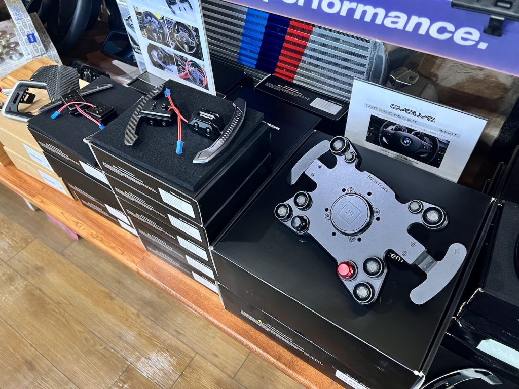 bmw_tuning_studie_ag_induv_carbon_stormmotowerks_alpine_canchecked_bmw_tuning_studie_ag_induv_carbon_stormmotowerks_alpine_canchecked