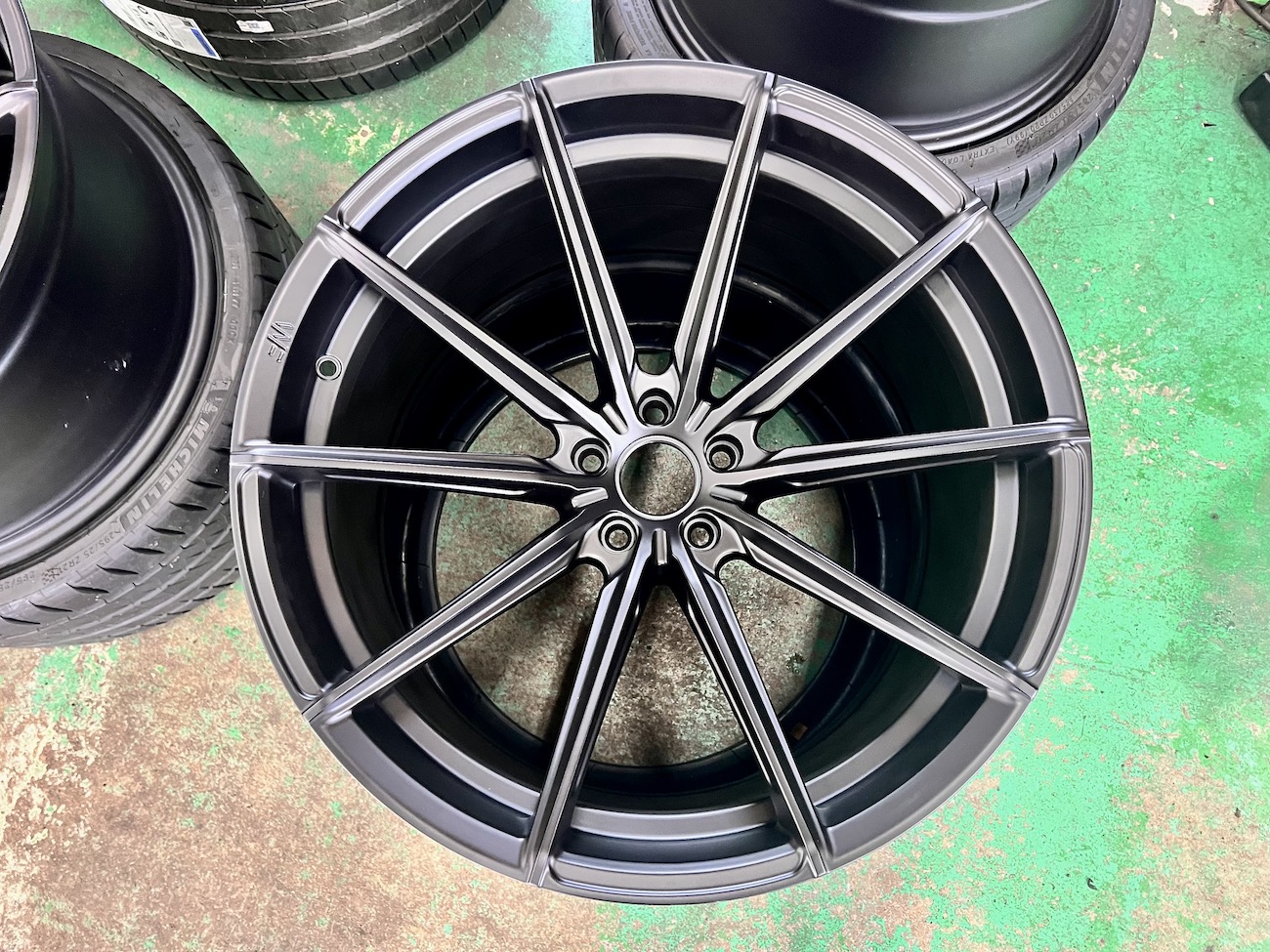 BMW G87M2ホイール交換ッ！WF Wheel CF.3-FF R超Deepでかなりイケてますッ！！！ | Studie[スタディ]