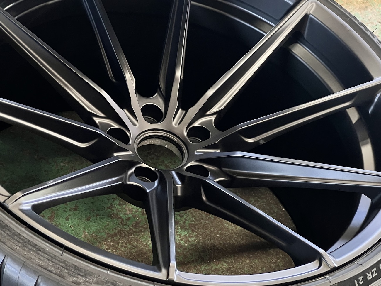 BMW G87M2ホイール交換ッ！WF Wheel CF.3-FF R超Deepでかなりイケてますッ！！！ | Studie[スタディ]