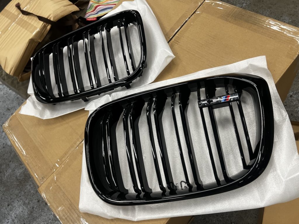 bmworignalparts_bmw_studie_go1x3_lcitalll_f97x3m_grill_IMG_2501.jpg