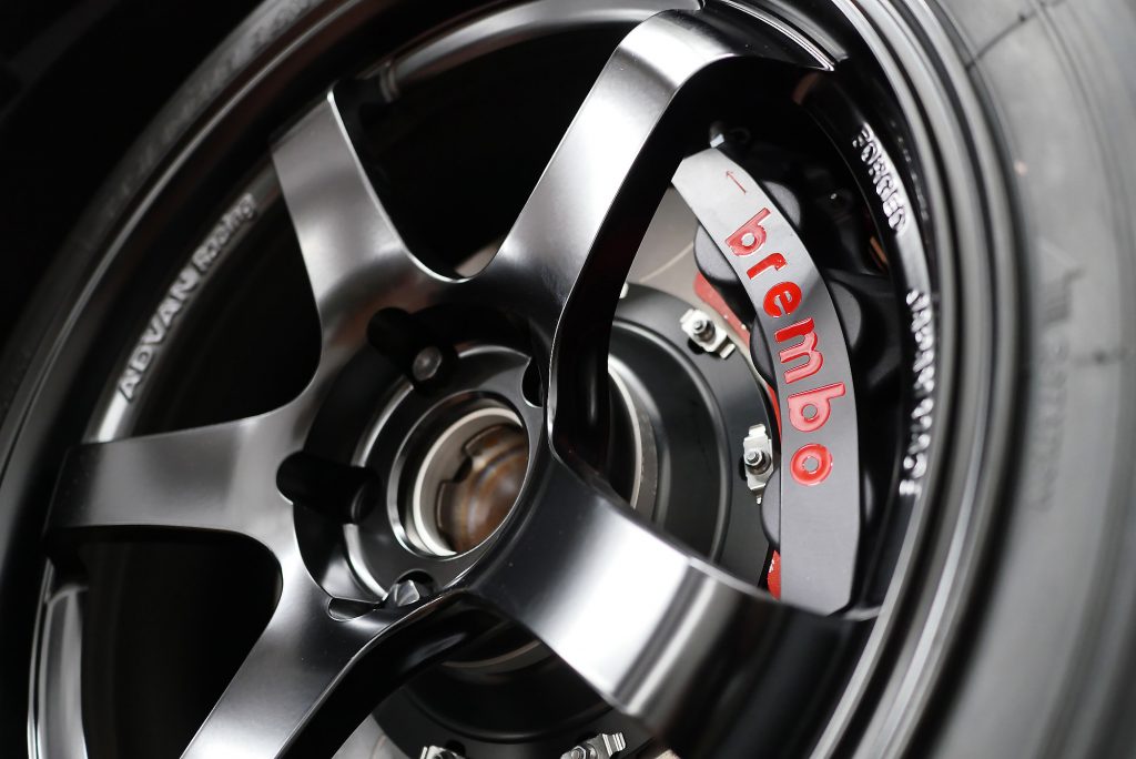 brembo装着するならStudie AGで!