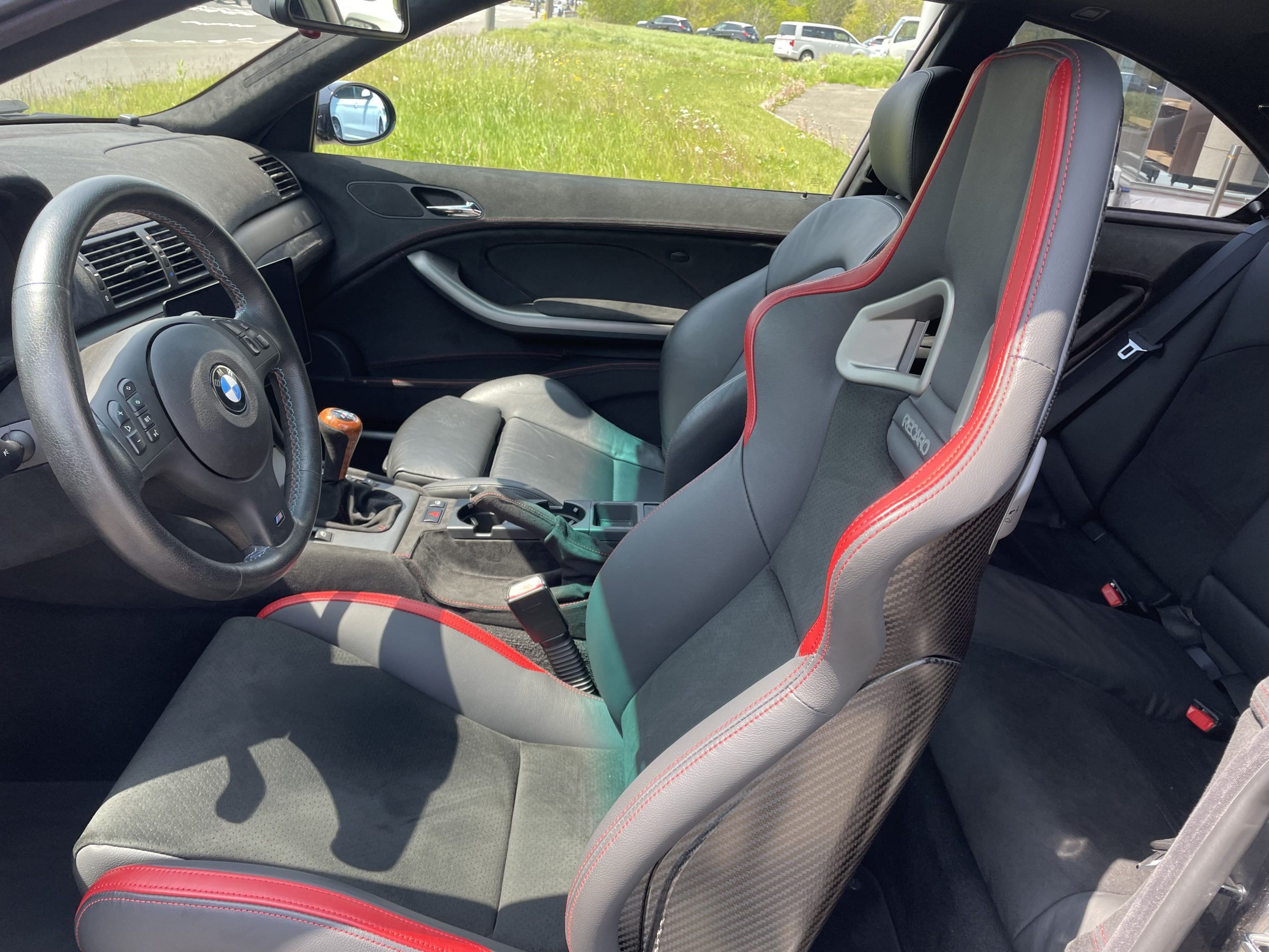 RECARO SP-Xに合わせ 内装総張替えのBMW E46 M3♪堂々完成