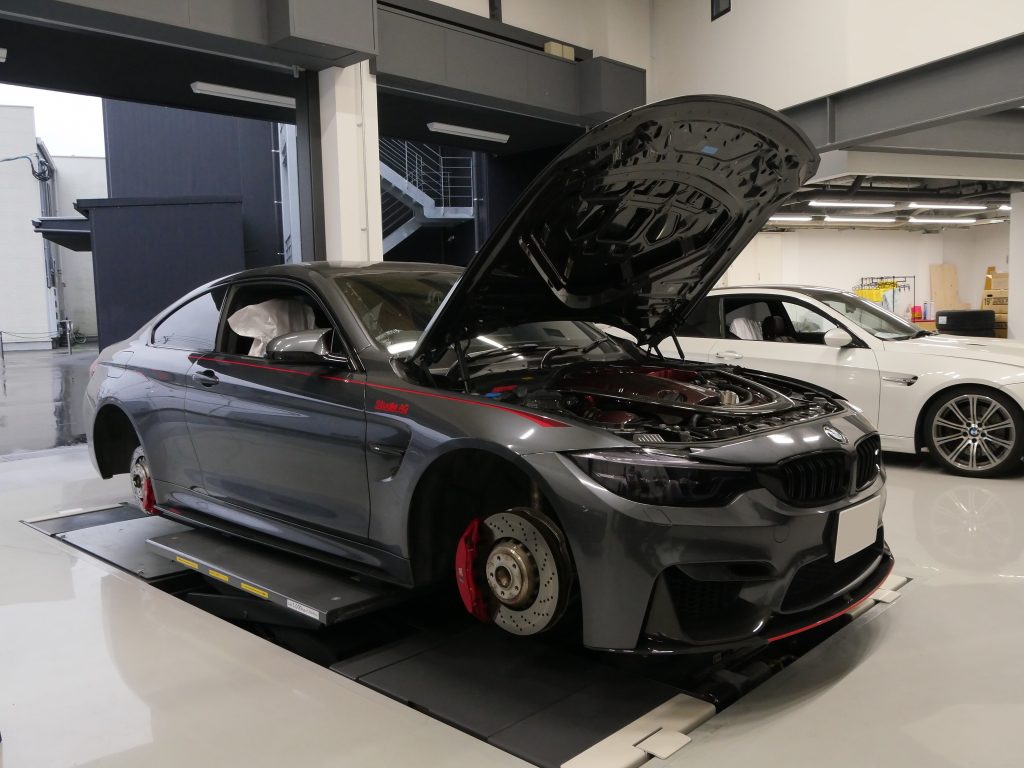 Salon de Studie AG +FUKUOKA- BMW M F82M4 ADVAN Sport V105 Tire スタディBMW