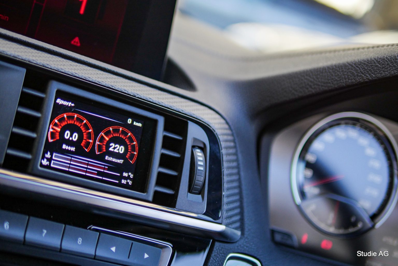 売れてるCAN CHECKEDモニターをBMW F87 M2 Competitionに！ | Studie[スタディ]