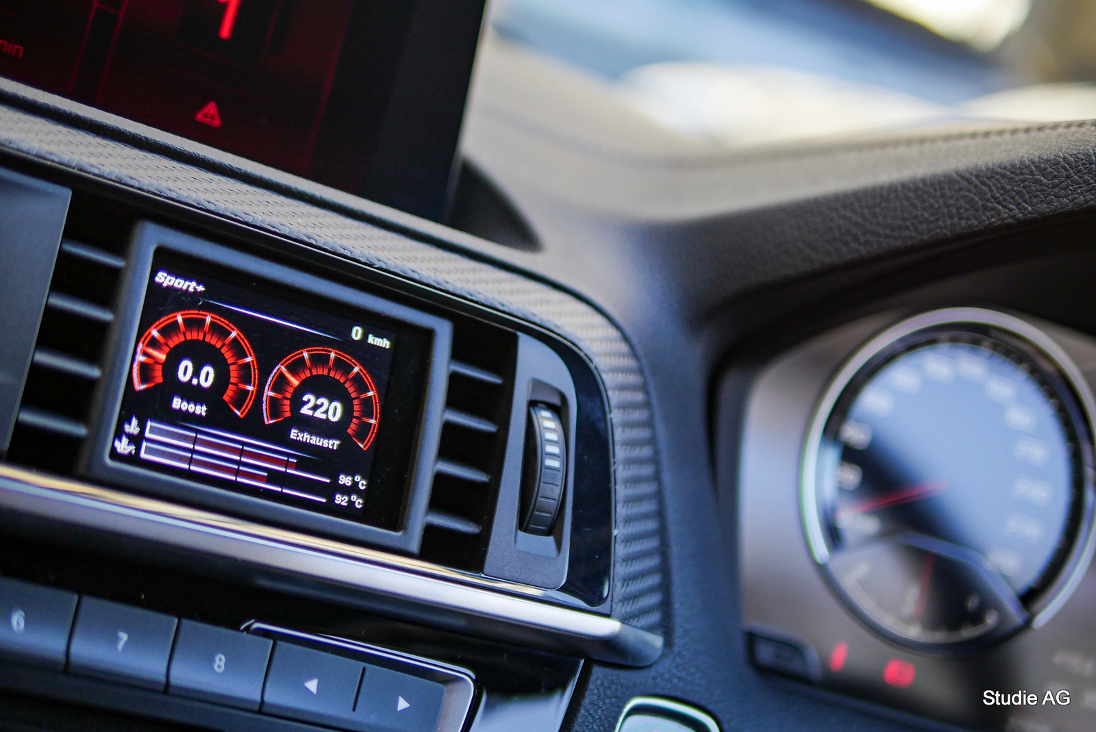 売れてるCAN CHECKEDモニターをBMW F87 M2 Competitionに！ | Studie