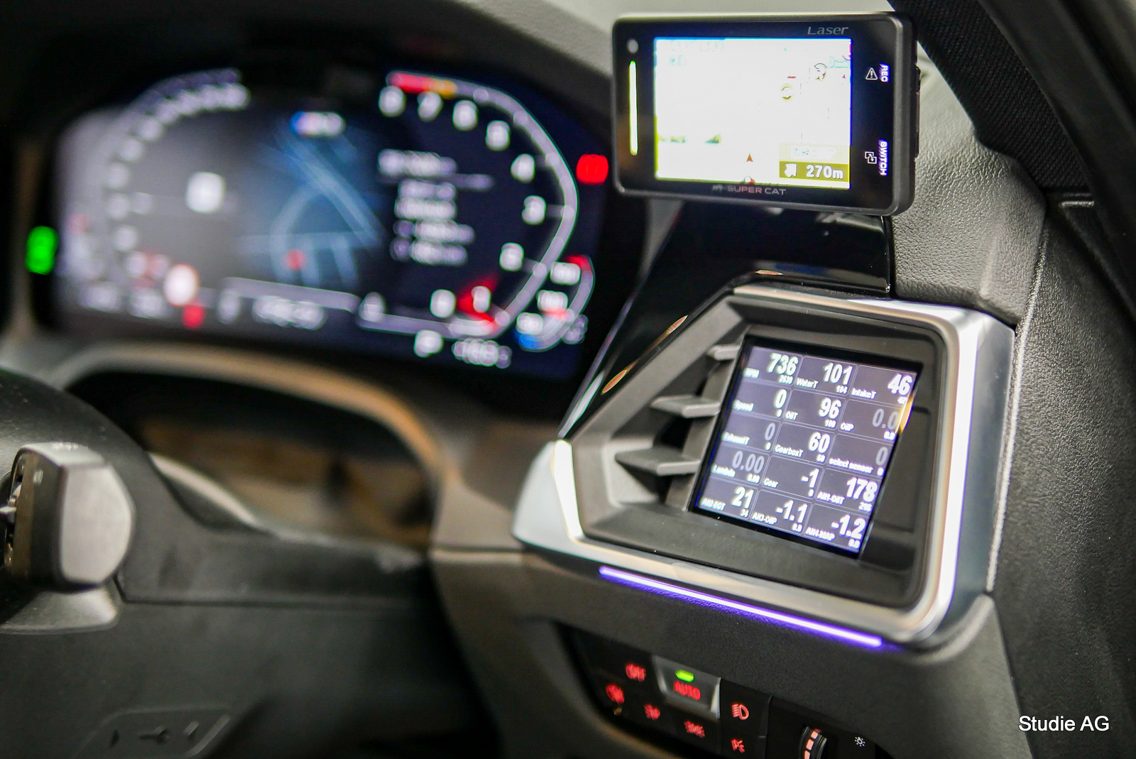 CAN CHECKED マルチディスプレイモニター | Studie[スタディ]