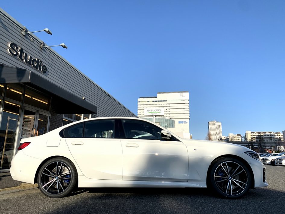 市場 7107 BMW 3シリーズ 891 ベースキャリアセット G20 7056 2019〜 THULE セダン