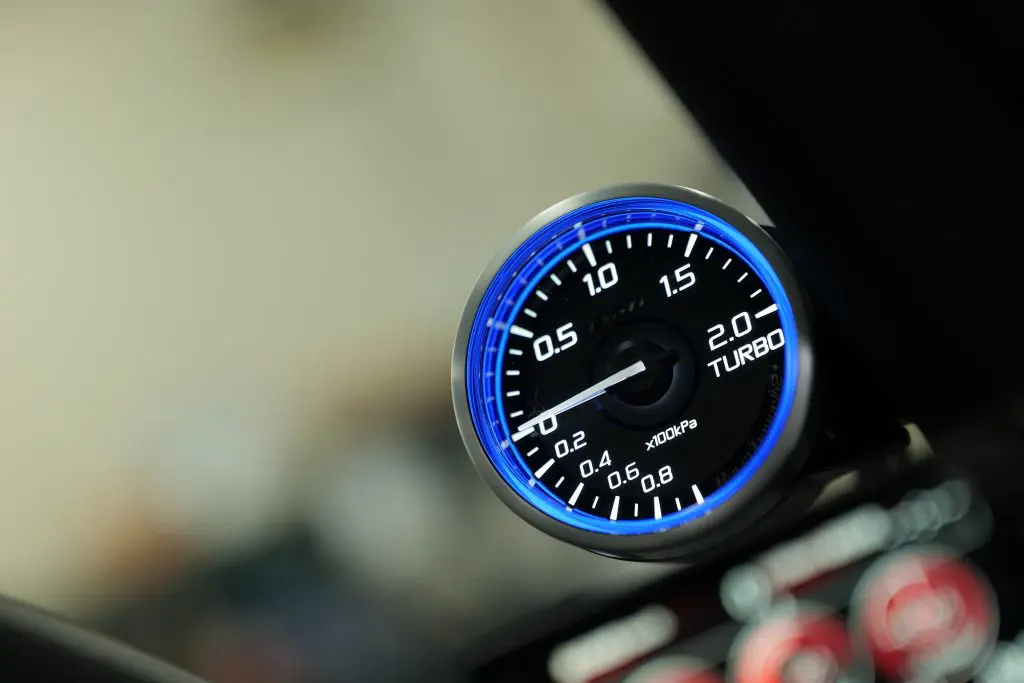 BMWのブーストアップを目でも実感！Defiブーストメーター！ | Studie 