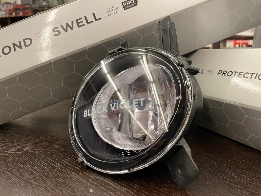 明日・明後日はBMWへDIAMOND SWELLのヘットライトPPFイベントです!