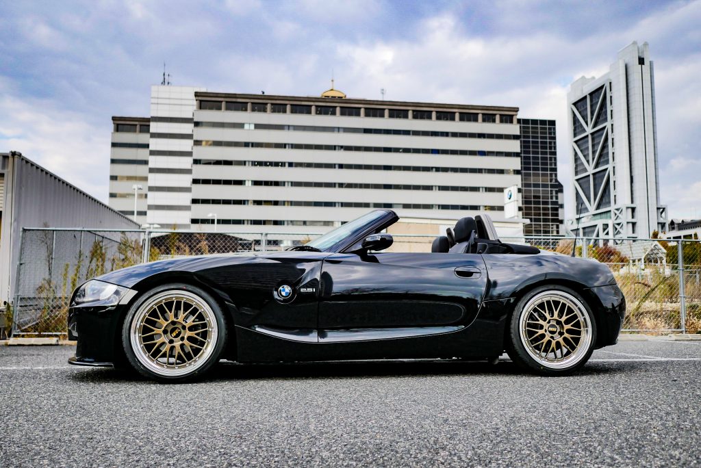 BMW E85 Z4にBBS LM DG-BKBD限定カラー19インチ