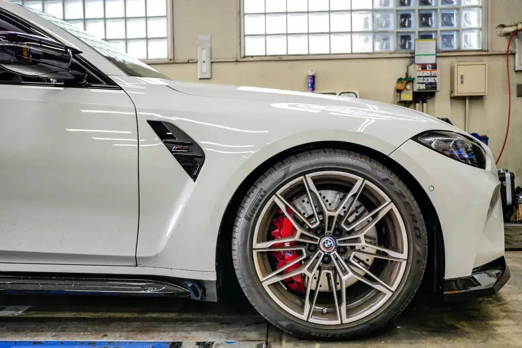 手始めにお手軽ローダウン♪BMW G80M3へEibachスプリング！ | Studie
