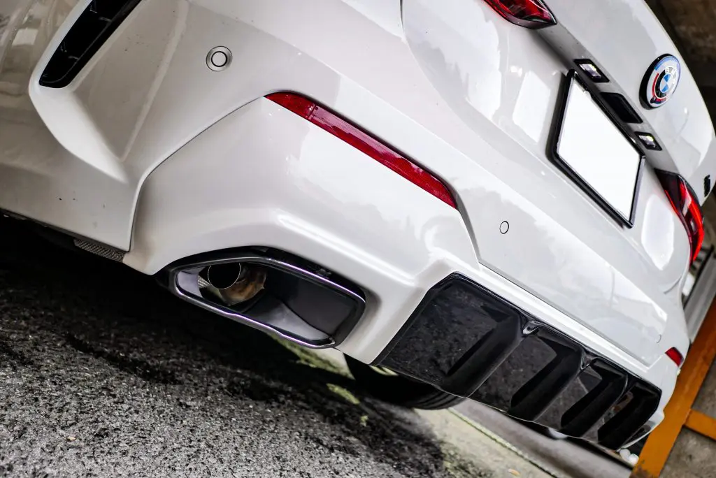 BMW純正 M Performance カーボン リア ディフューザー(G22) BMW純正 M Performance カーボン リア ディフューザー(G22)（BMW