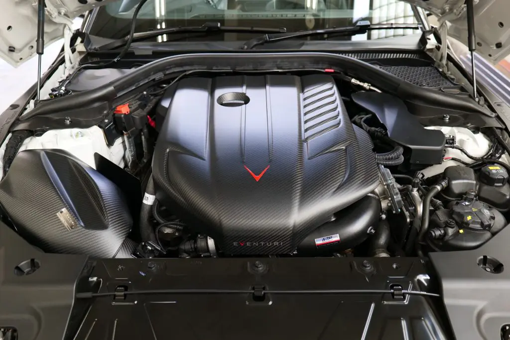 マットカーボンに魅力あり！ほぼBMWなGRスープラにEVENTURIカーボン