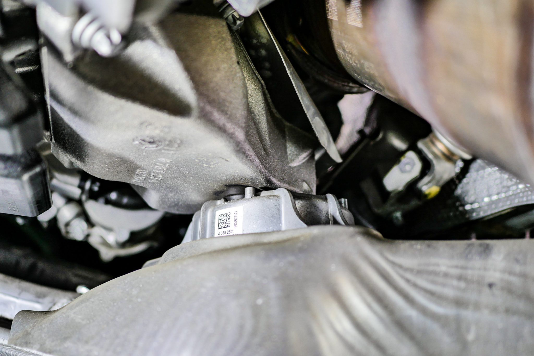 BMWのエンジンを支える大事なマウント！チェック下さい！ Studie[スタディ]