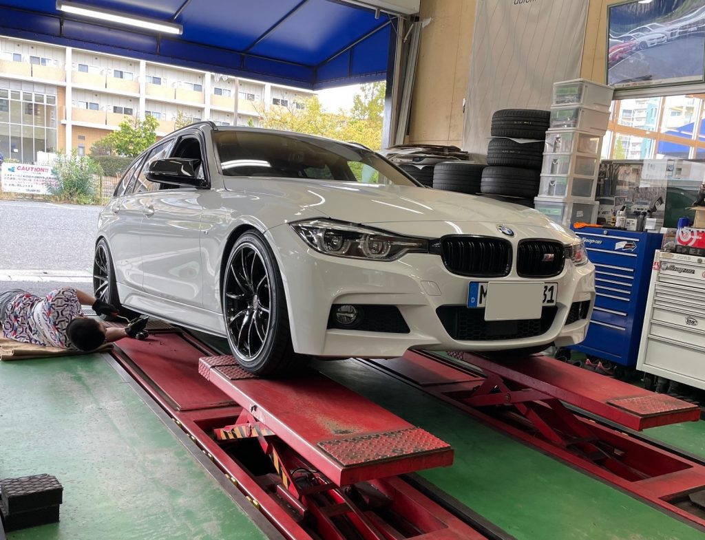 BMW F31 320iへM PERFORMANCEパーツを装着です！