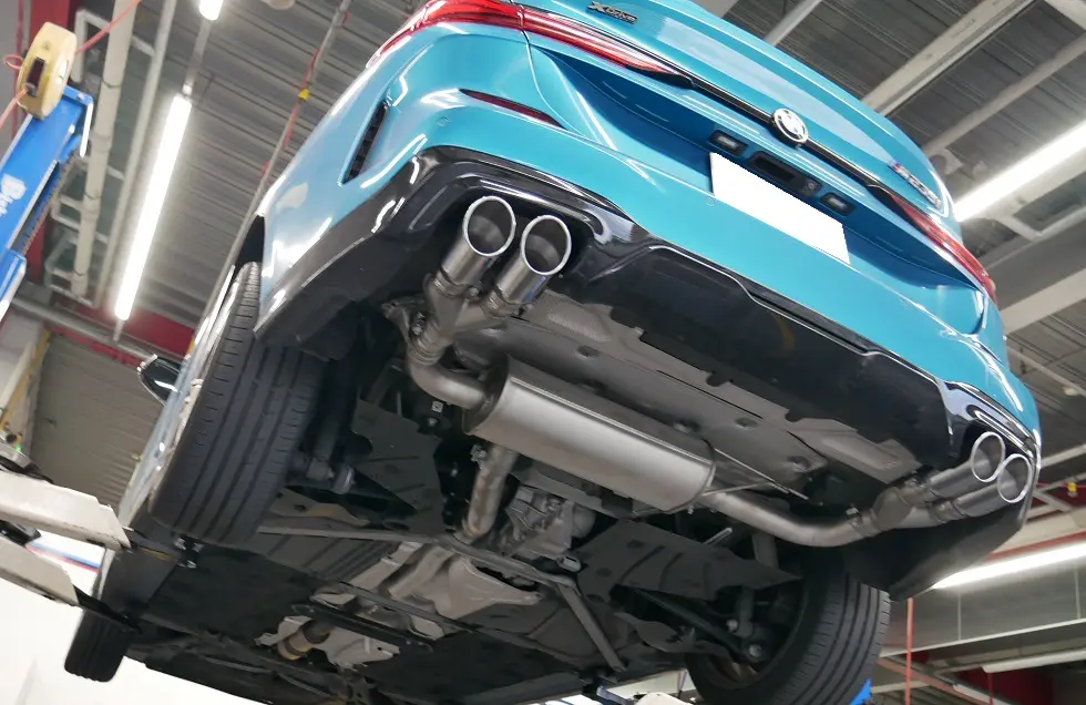 大人気のスポーツマフラー「REMUS」をBMW F44 M235ix にご装着