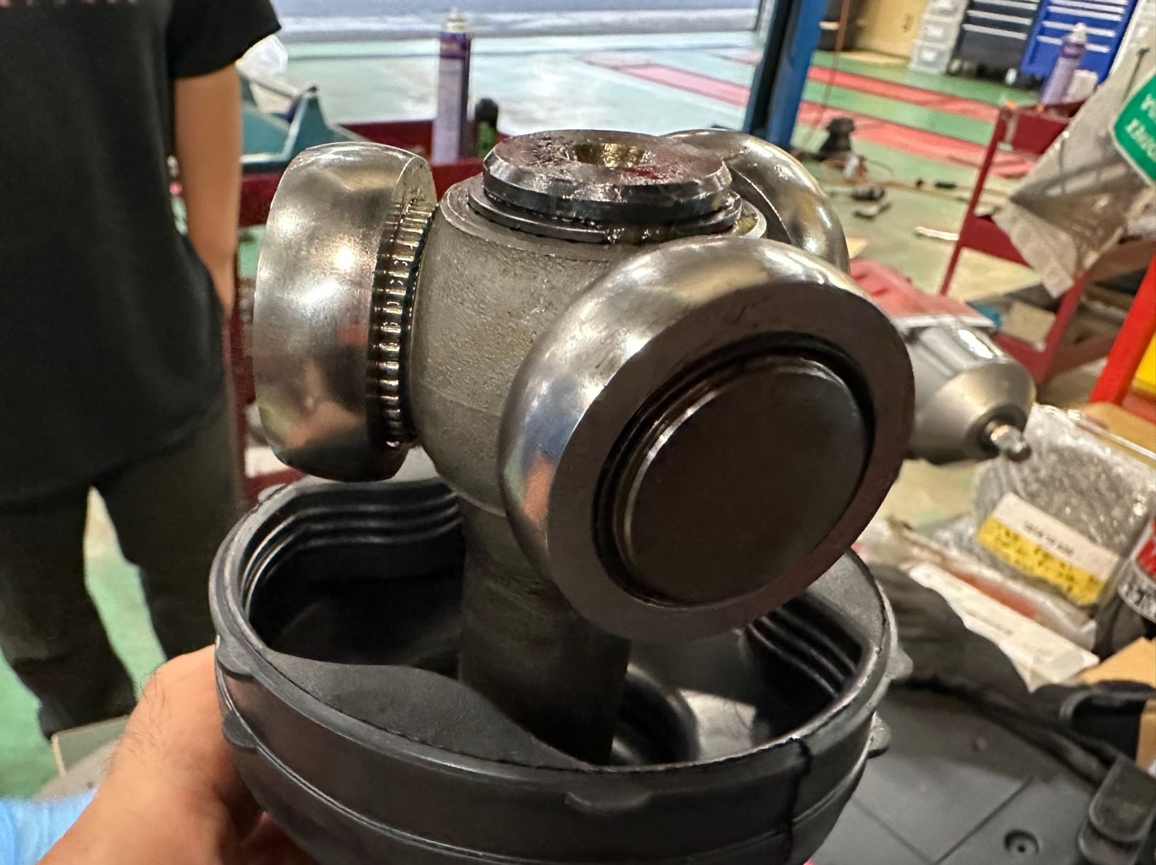 f46_220i_drive-shaft_repair-19.jpg