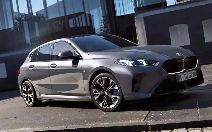 明日28日（土曜）は東京店で2台の新型BMWの試乗イベント開催