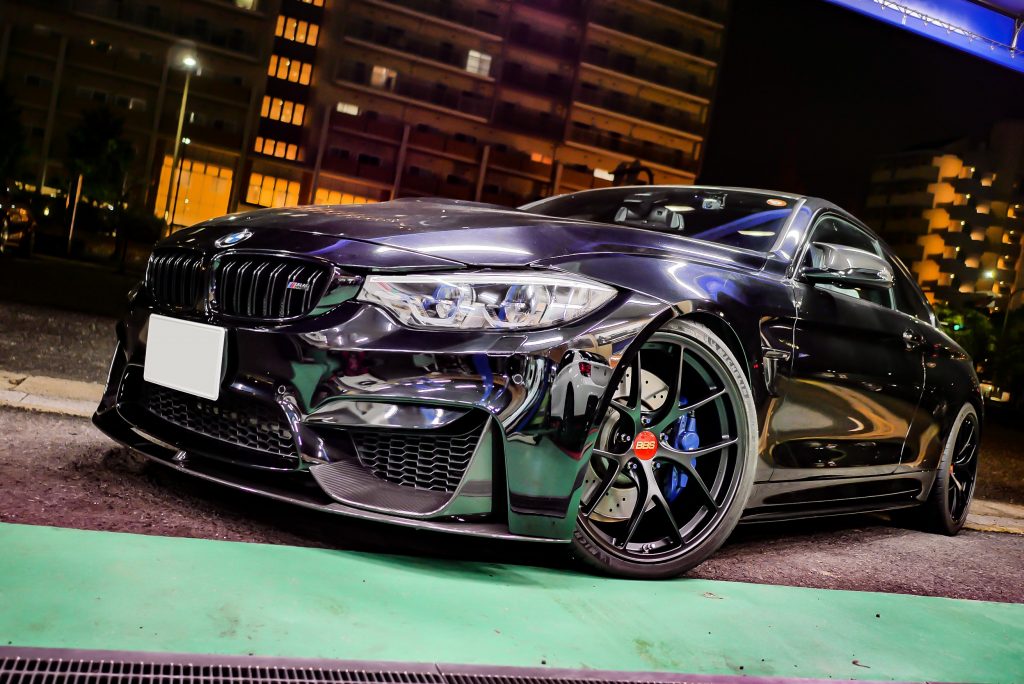 BMW F82M4 CompetitionにBBS RI-Dマットブラック20インチサイズ。サスペンションはH&RコイルオーバーKIT