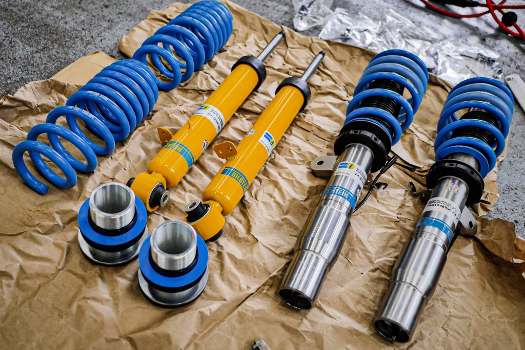 F82M4 Competition Heritage BILSTEIN CS Carbon Lip YELLOWデイライト 3D Design