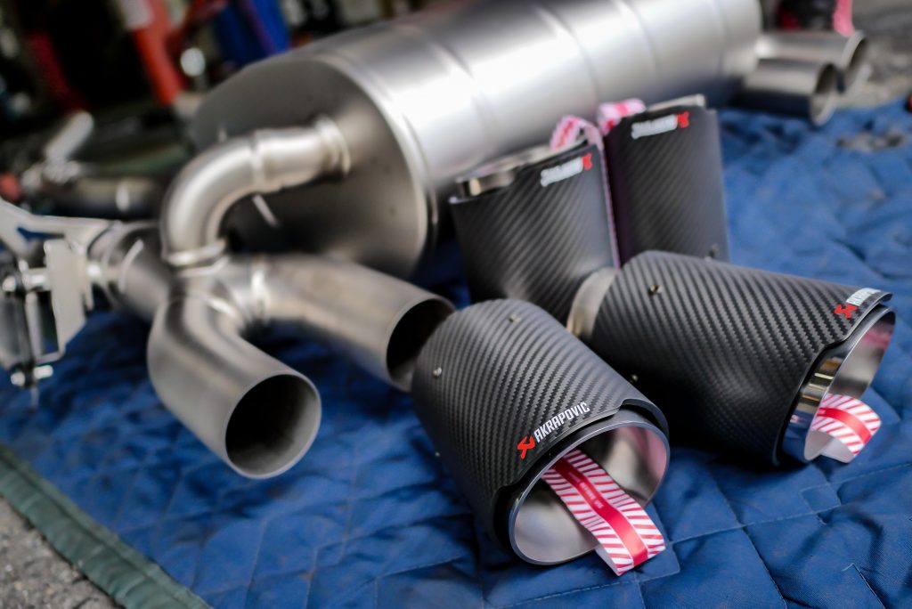 AKRAPOVIC EVOLUTION F82 M4 Competition