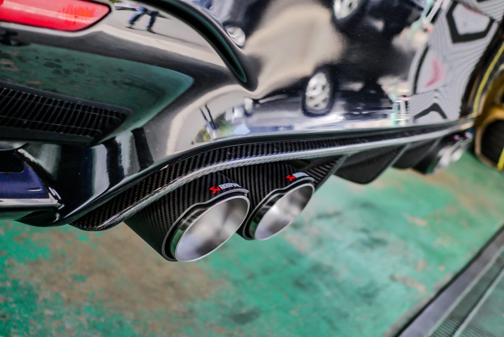 AKRAPOVIC EVOLUTION F82 M4 Competition