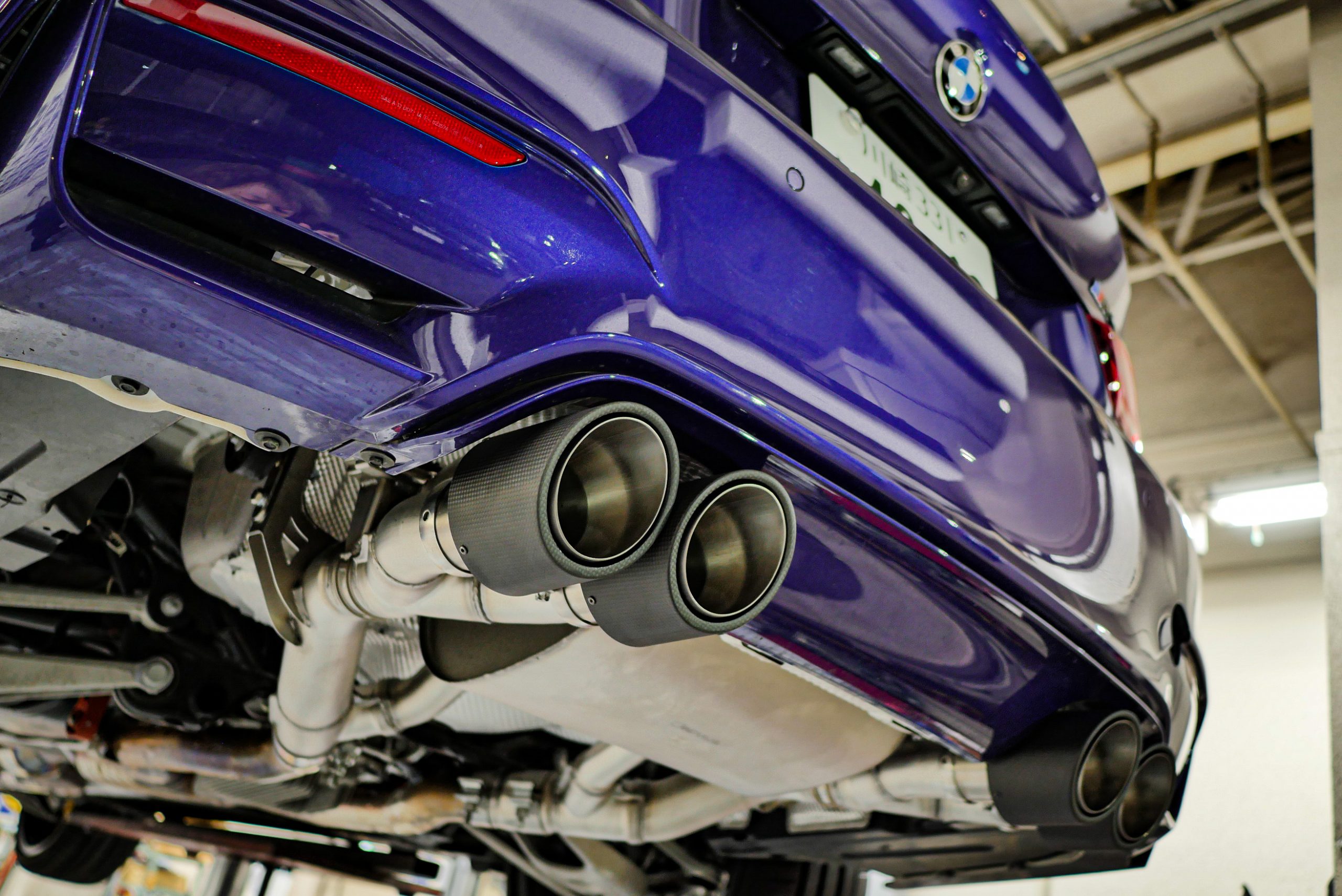 REMUSマフラーでBMW F82M4を快音に♪ | Studie[スタディ]