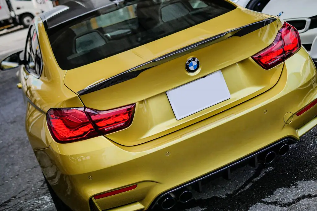 OLED！BMW F82M4GTS/CSに採用されたウルトラキレイなテールライト