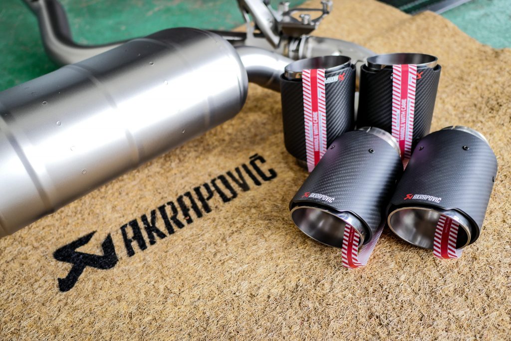 AKRAPOVIC EVO F87M2 N55