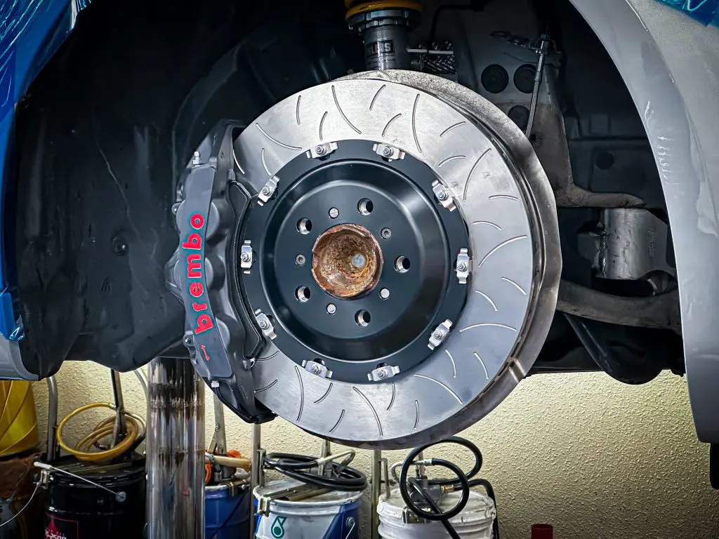新品 低ダスト BREMBO BMW Z4 318i 320i ブレーキパッド