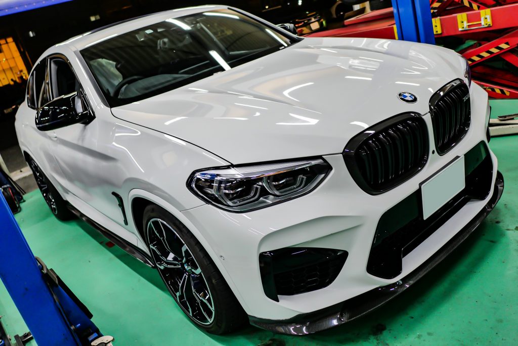 BMW F98 X4M CompetitionにKW Ver.3車高調KIT取付